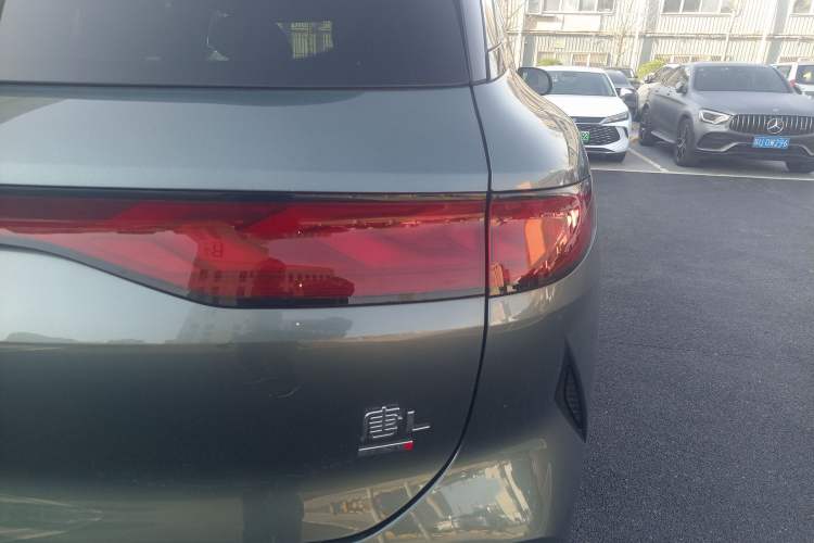 Used BYD Tang L 2025 DM 175KM Drone Player Edition Right Rear Taillight