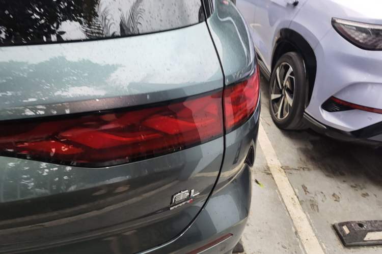 Used BYD Tang L 2025 DM 215KM LiDAR Flagship Model Right Rear Taillight