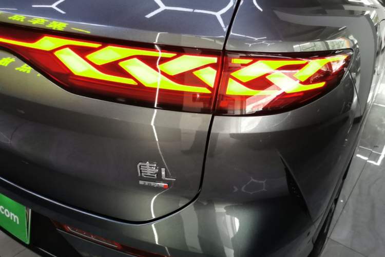 Used BYD Tang L 2025 DM 175KM Drone Player Edition Right Rear Taillight