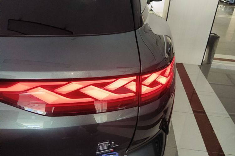 Used BYD Tang L 2025 DM 175KM Drone Player Edition Right Rear Taillight