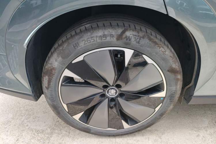 Used BYD Tang L 2025 DM 175KM Drone Player Edition Right Rear Wheel Hub