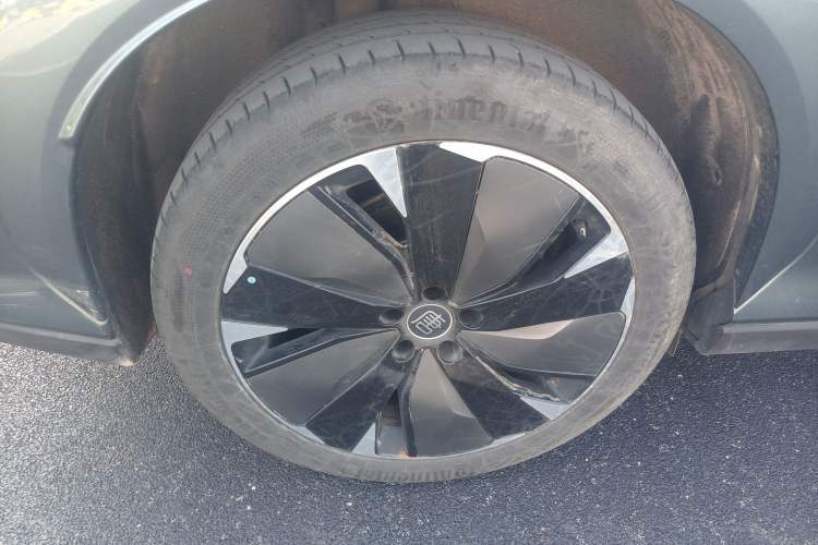 Used BYD Tang L 2025 DM 175KM Drone Player Edition Right Rear Wheel Hub
