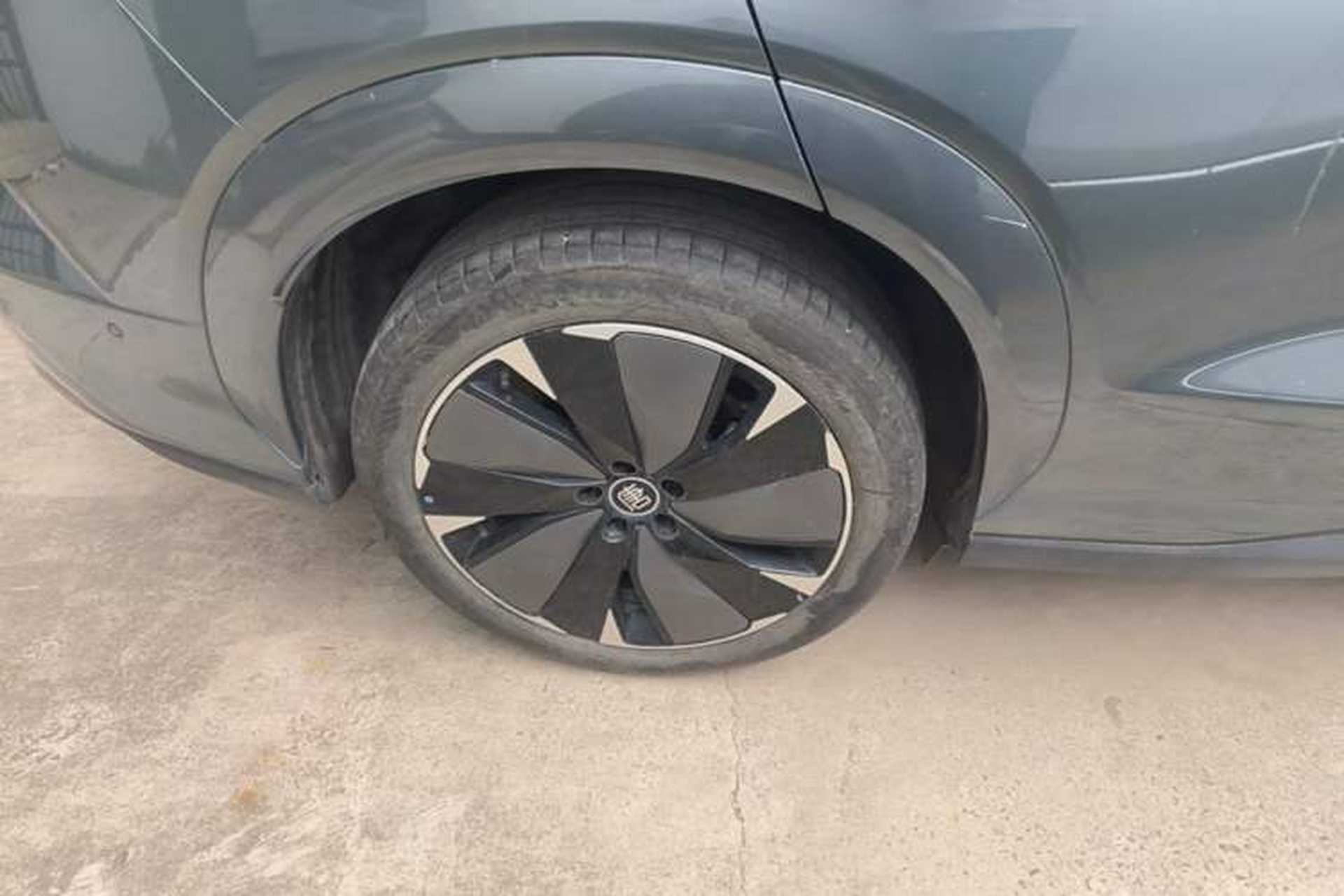 Used BYD Tang L 2025 DM 175KM Drone Player Edition Right Rear Wheel Hub