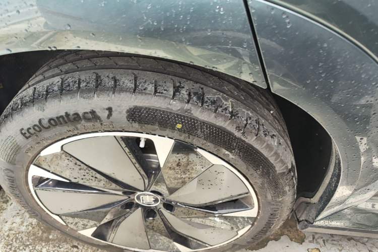 Used BYD Tang L 2025 DM 175KM Drone Player Edition Right Rear Wheel Hub