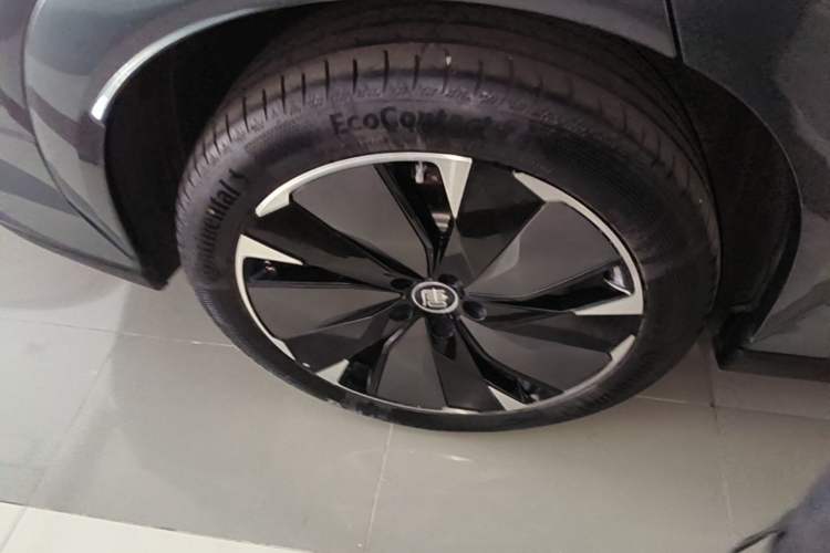 Used BYD Tang L 2025 DM 175KM Drone Player Edition Right Rear Wheel Hub