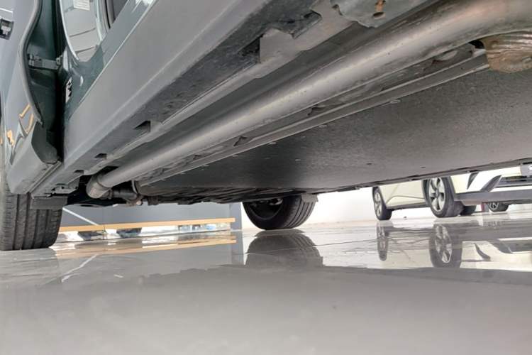 Used BYD Tang L 2025 DM 175KM Drone Player Edition Right Side Sill