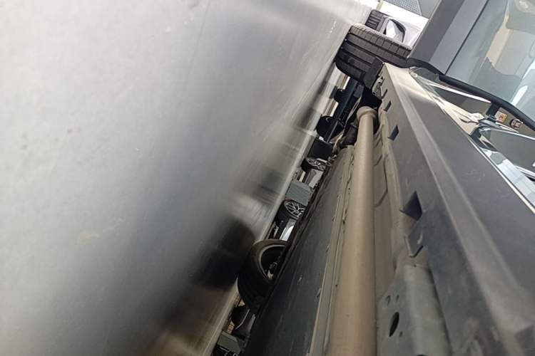 Used BYD Tang L 2025 DM 175KM Drone Player Edition Right Side Sill