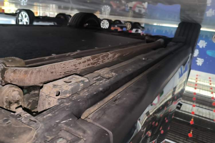 Used BYD Tang L 2025 DM 175KM Drone Player Edition Right Side Sill