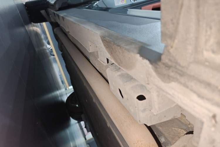 Used BYD Tang L 2025 DM 175KM Drone Player Edition Right Side Sill
