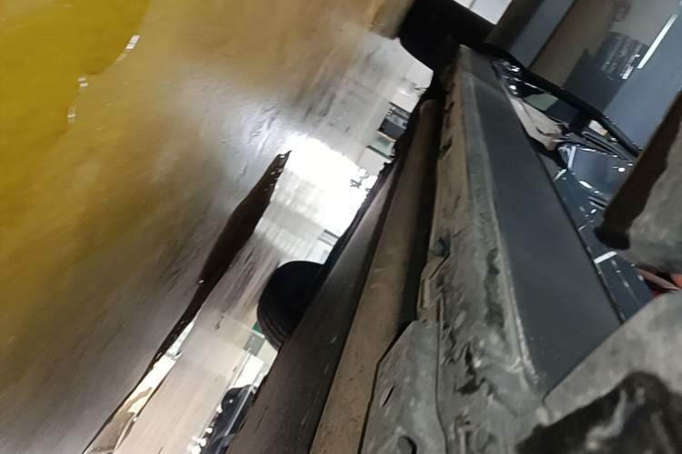 Used BYD Tang L 2025 DM 200KM Four-Wheel Drive LiDAR Flagship Model Right Side Sill