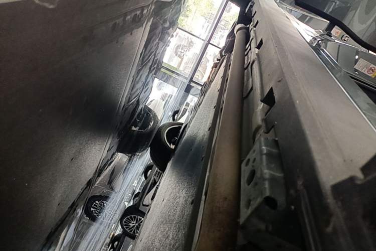 Used BYD Tang L 2025 DM 175KM Drone Player Edition Right Side Sill