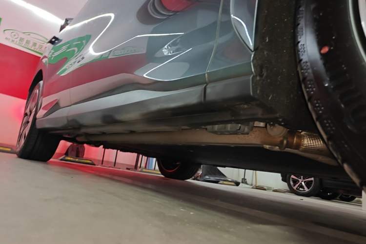 Used BYD Tang L 2025 DM 175KM Drone Player Edition Right Side Sill