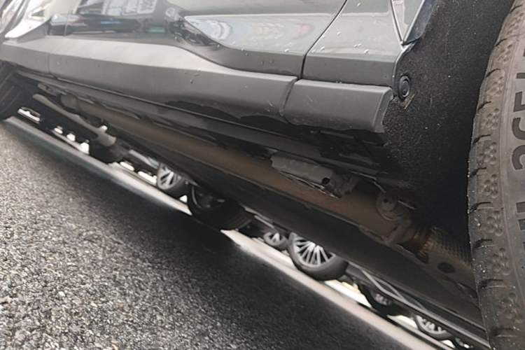 Used BYD Tang L 2025 DM 175KM Drone Player Edition Right Side Sill