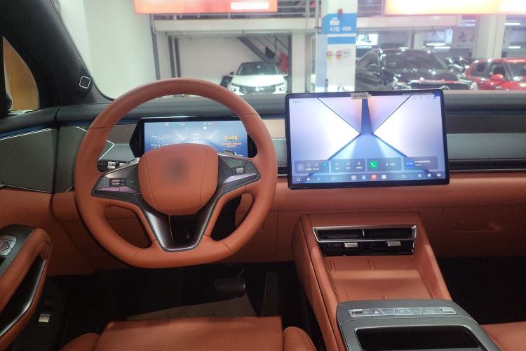 Used BYD Tang L 2025 DM 215KM LiDAR Flagship Model Steering Wheel