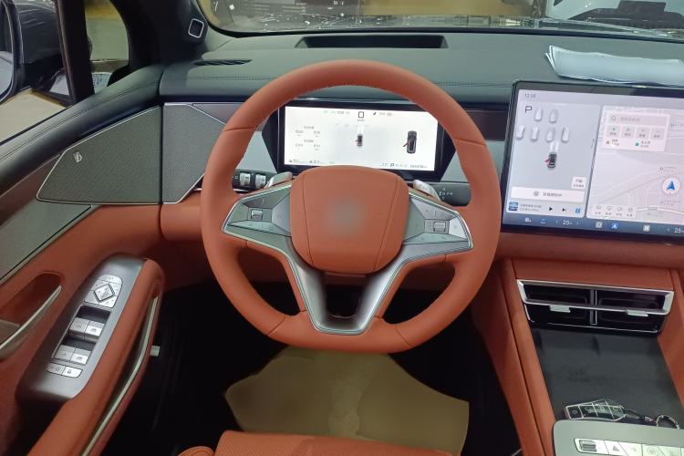 Used BYD Tang L 2025 DM 200KM Four-Wheel Drive LiDAR Flagship Model Steering Wheel