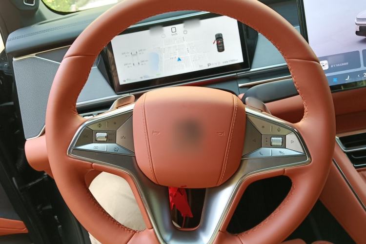 Used BYD Tang L 2025 DM 175KM Drone Player Edition Steering Wheel