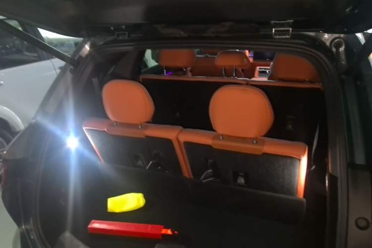 Used BYD Tang L 2025 DM 175KM Drone Player Edition Trunk