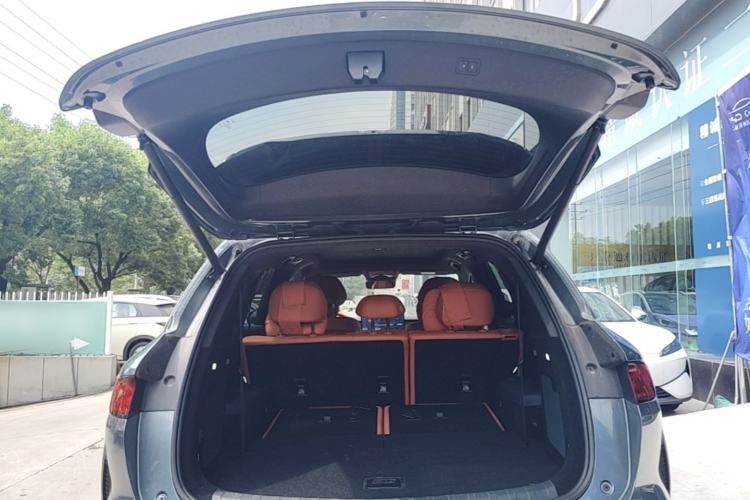 Used BYD Tang L 2025 DM 175KM Drone Player Edition Trunk