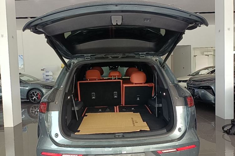 Used BYD Tang L 2025 EV 600KM All-Wheel-Drive LiDAR Flagship Model Trunk