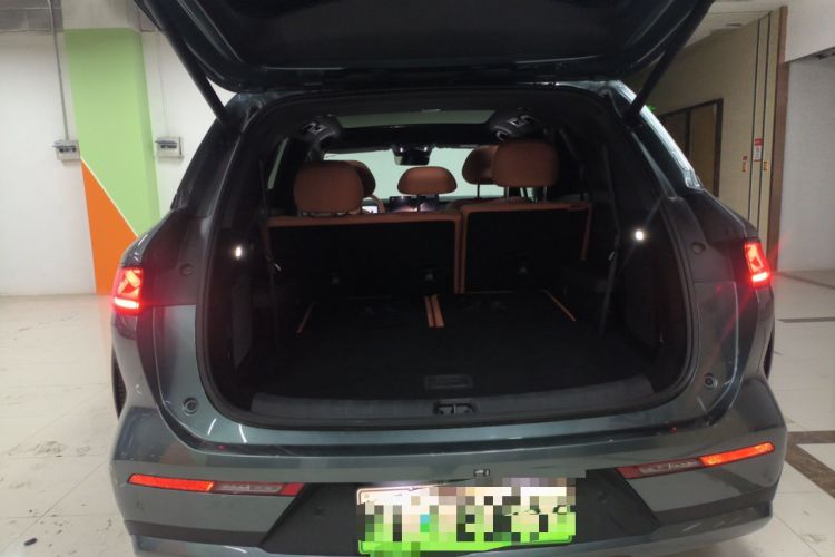 Used BYD Tang L 2025 DM 175KM Drone Player Edition Trunk