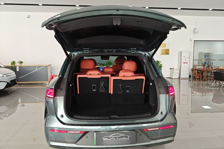 Used BYD Tang L 2025 DM 175KM Drone Player Edition Trunk