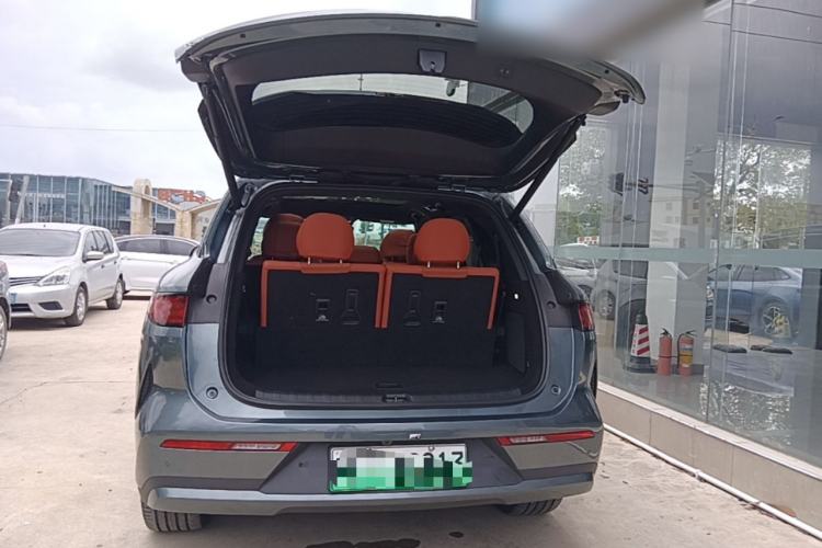 Used BYD Tang L 2025 EV 600KM All-Wheel-Drive LiDAR Flagship Model Trunk