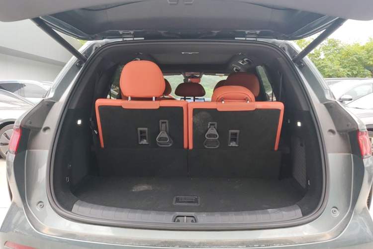 Used BYD Tang L 2025 DM 175KM Drone Player Edition Trunk