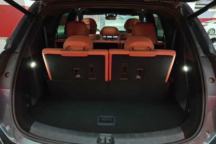Used BYD Tang L 2025 DM 175KM Drone Player Edition Trunk