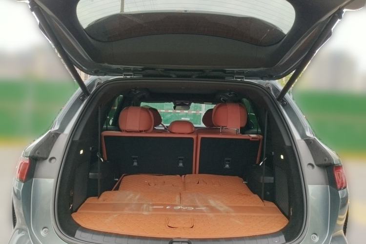 Used BYD Tang L 2025 EV 600KM All-Wheel-Drive LiDAR Flagship Model Trunk