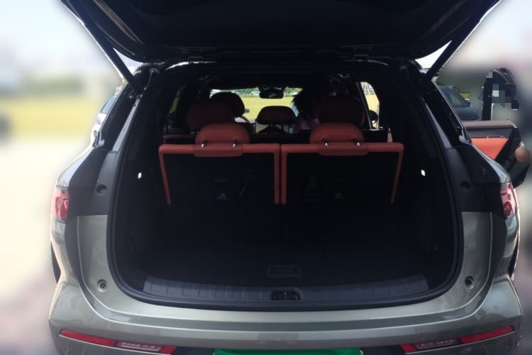 Used BYD Tang L 2025 EV 670KM LiDAR Flagship Version Trunk