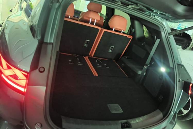 Used BYD Tang L 2025 DM 175KM Drone Player Edition Trunk