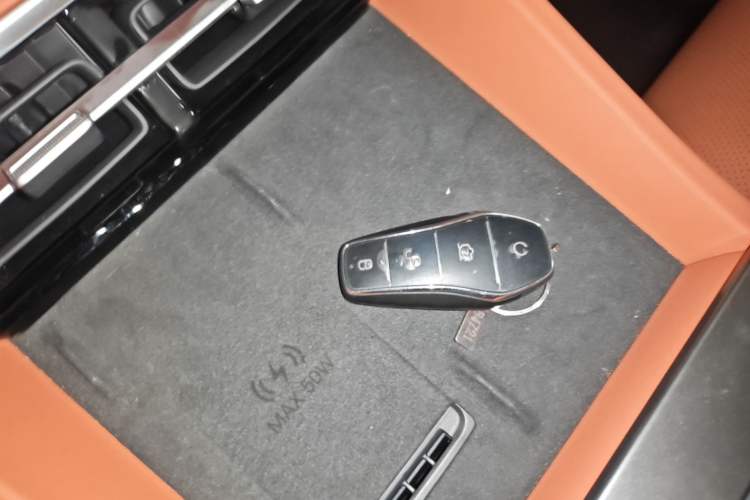 Used BYD Tang L 2025 DM 175KM Drone Player Edition Vehicle Key