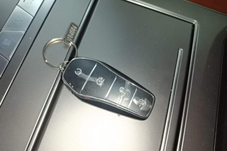 Used BYD Tang L 2025 DM 175KM Drone Player Edition Vehicle Key