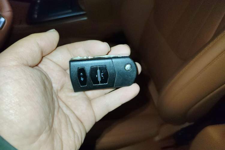 Used BYD Tang L 2025 EV 670KM LiDAR Flagship Version Vehicle Key