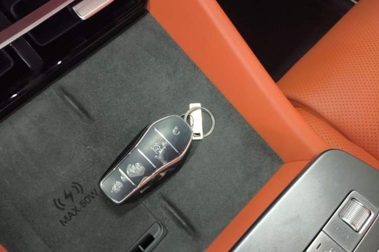Used BYD Tang L 2025 DM 175KM Drone Player Edition Vehicle Key