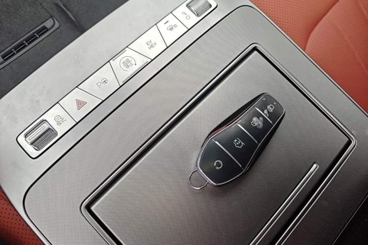 Used BYD Tang L 2025 DM 175KM Drone Player Edition Vehicle Key