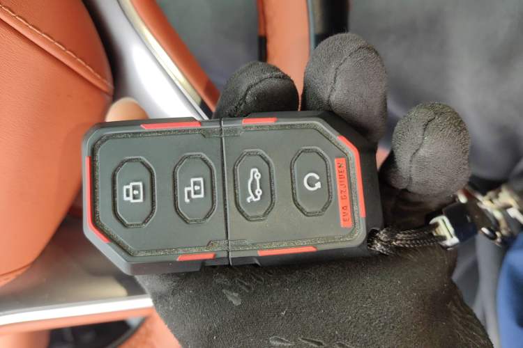 Used BYD Tang L 2025 DM 200KM Four-Wheel Drive LiDAR Flagship Model Vehicle Key