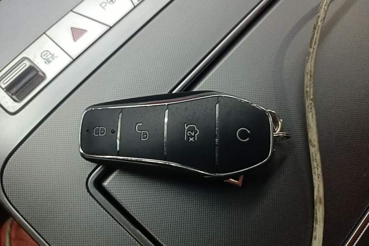 Used BYD Tang L 2025 DM 175KM Drone Player Edition Vehicle Key