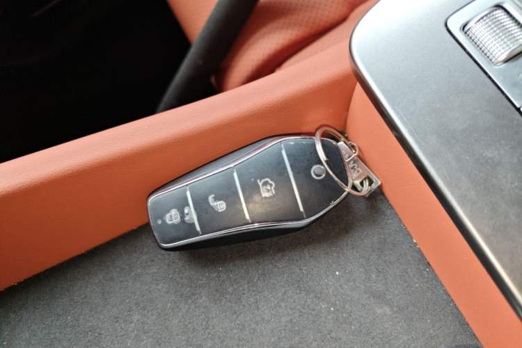 Used BYD Tang L 2025 DM 175KM Drone Player Edition Vehicle Key