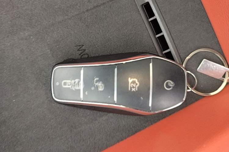 Used BYD Tang L 2025 DM 175KM Drone Player Edition Vehicle Key