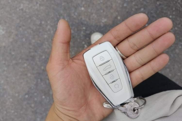 Used BYD Tang L 2025 EV 600KM All-Wheel-Drive LiDAR Flagship Model Vehicle Key