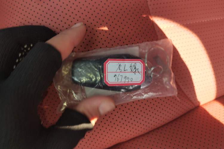 Used BYD Tang L 2025 EV 670KM LiDAR Flagship Version Vehicle Key
