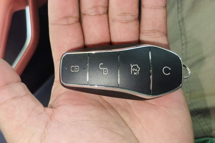 Used BYD Tang L 2025 DM 175KM Drone Player Edition Vehicle Key