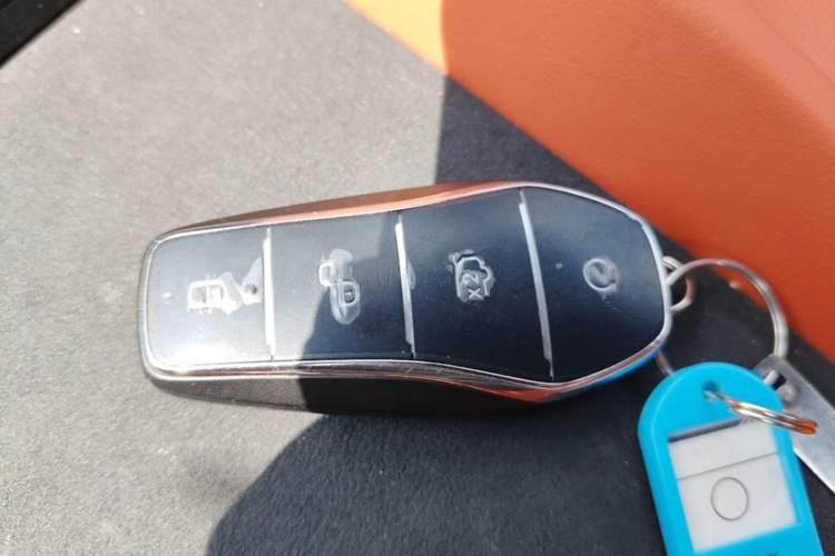 Used BYD Tang L 2025 DM 175KM Drone Player Edition Vehicle Key