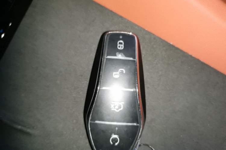 Used BYD Tang L 2025 DM 175KM Drone Player Edition Vehicle Key