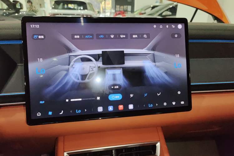 Used BYD Tang L 2025 EV 600KM All-Wheel-Drive LiDAR Flagship Model Audio And AC Panel