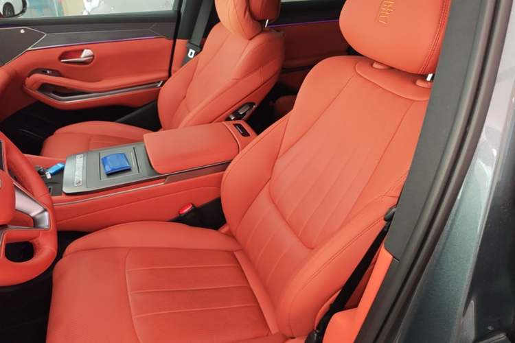 Used BYD Tang L 2025 DM 175KM Drone Player Edition Left Front Seat