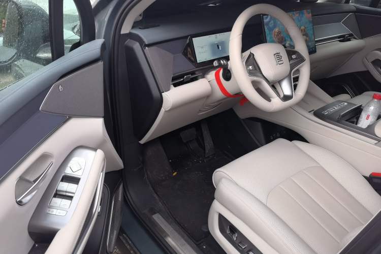 Used BYD Tang L 2025 EV 670KM LiDAR Flagship Version Driver Seat