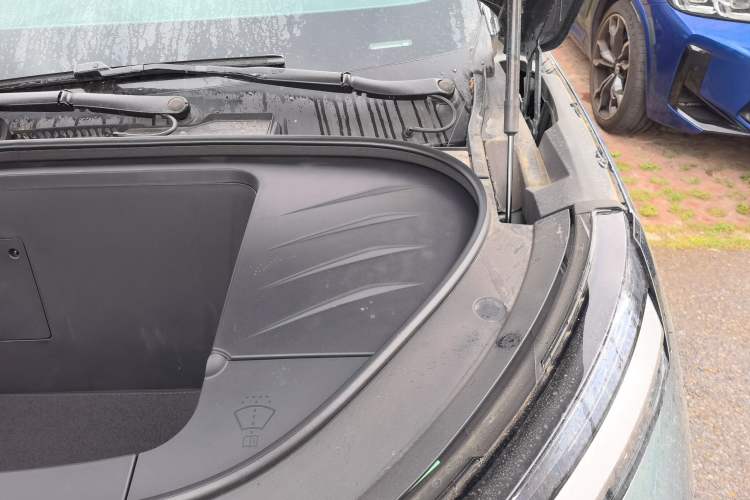 Used BYD Tang L 2025 EV 670KM LiDAR Flagship Version Engine Bay Left