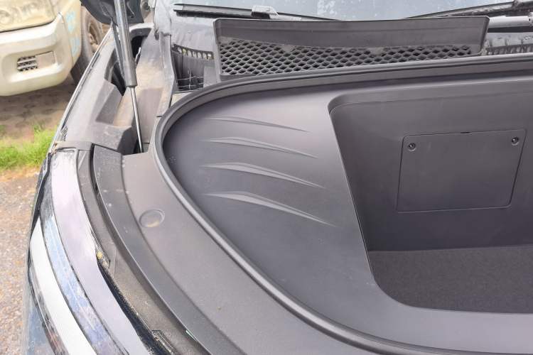 Used BYD Tang L 2025 EV 670KM LiDAR Flagship Version Engine Bay Right